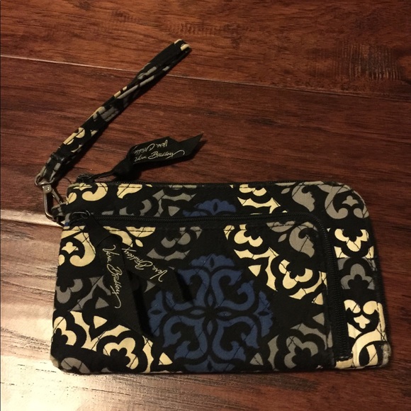 Vera Bradley Handbags - Vera Bradley Wallet/Wristlet